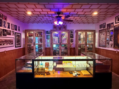 Haines' House of Cards at the Sub Rosa Magic Museum